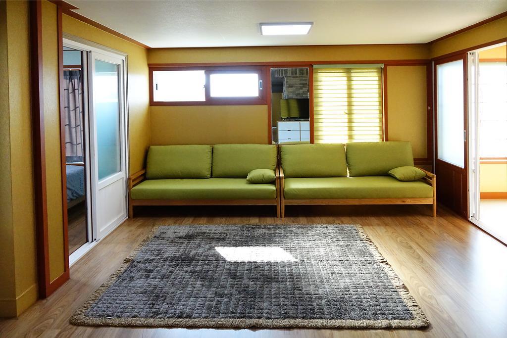 Dream & Green Pension Yerye-dong Екстер'єр фото