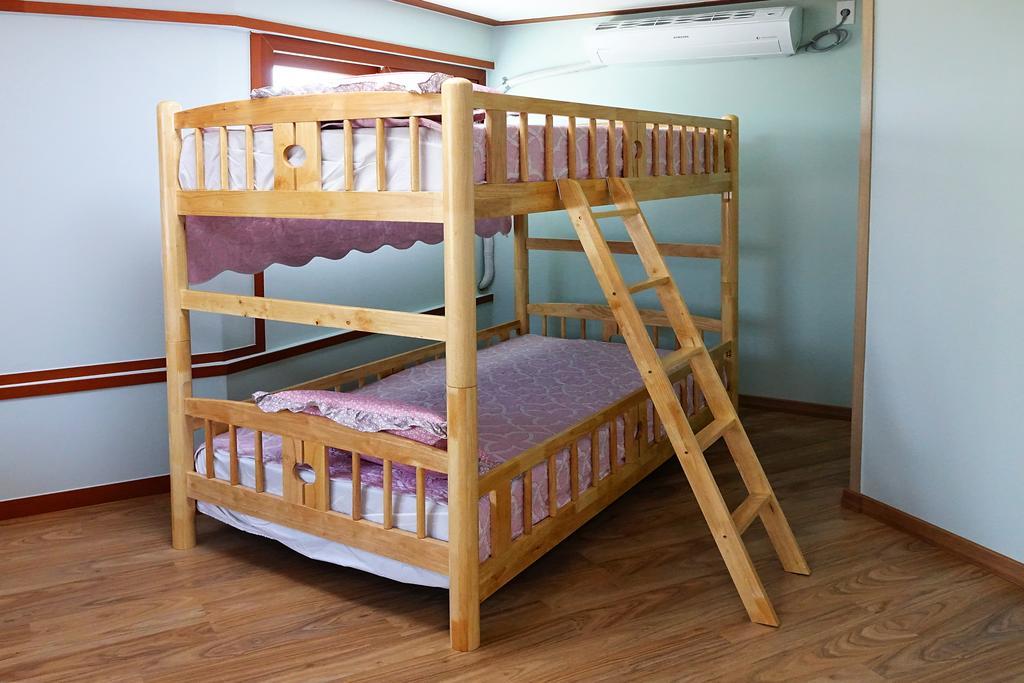 Dream & Green Pension Yerye-dong Екстер'єр фото